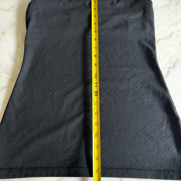Lululemon 8 Black with polka dot texture Strappy Tank Top - Picture 3 of 6